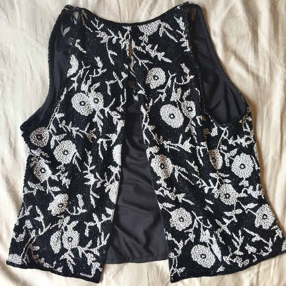 🤍🖤 Fancy Beaded Top 🖤🤍 - Picture 7 of 8